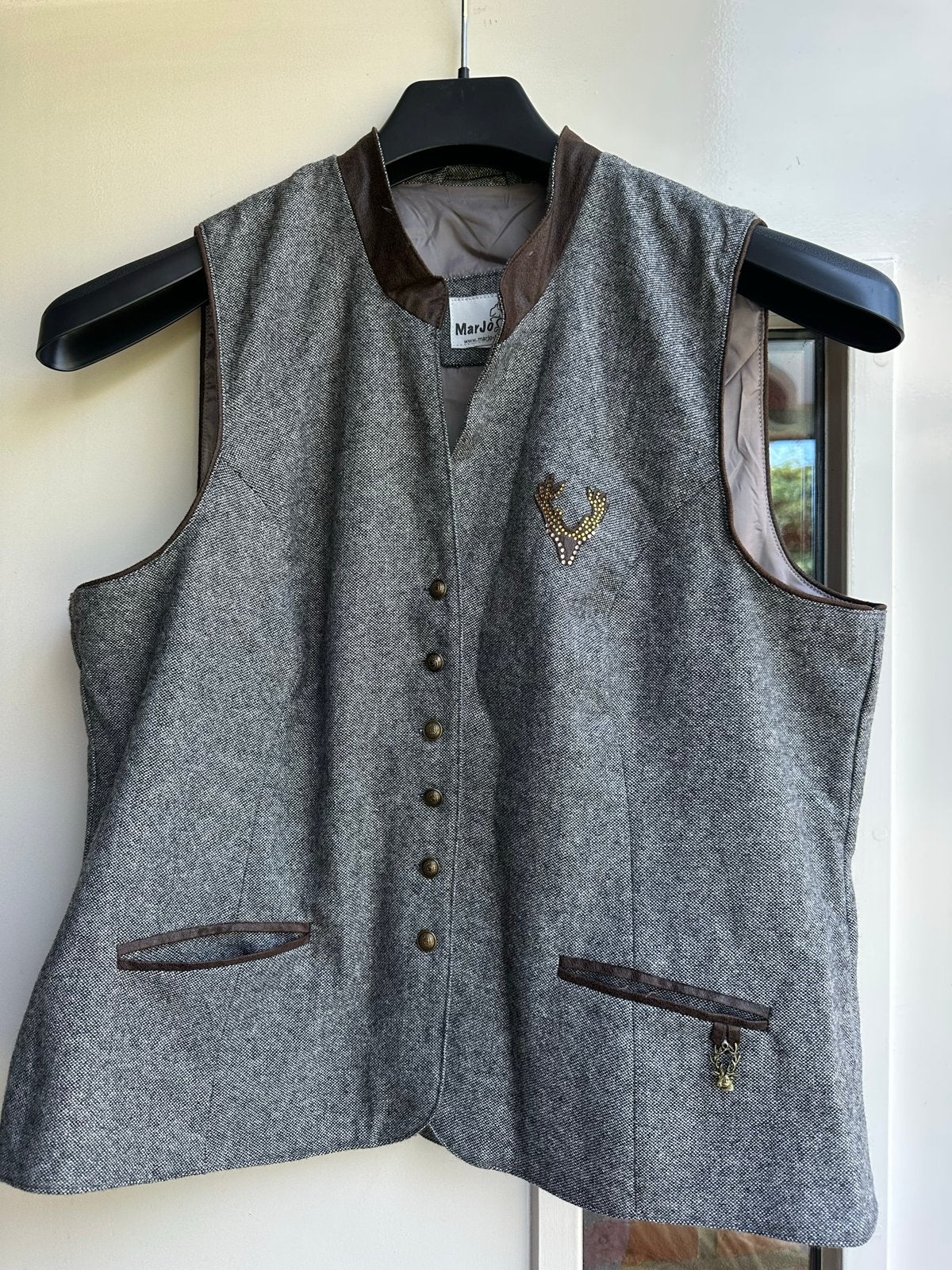Prachtig  MarJo Gilet Grijs Bruin XL Oktoberfeest  Vest, Ophalen of Verzenden, Gedragen