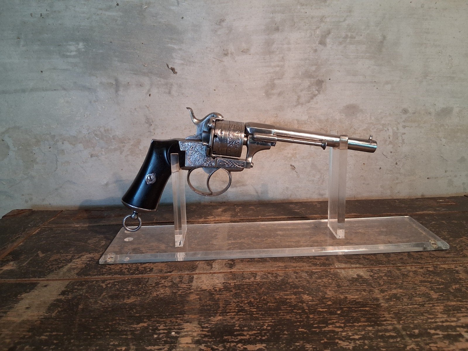 Franse officiers penvuur revolver kal. 9mm penvuur, Ophalen of Verzenden, Landmacht, Overige gebieden