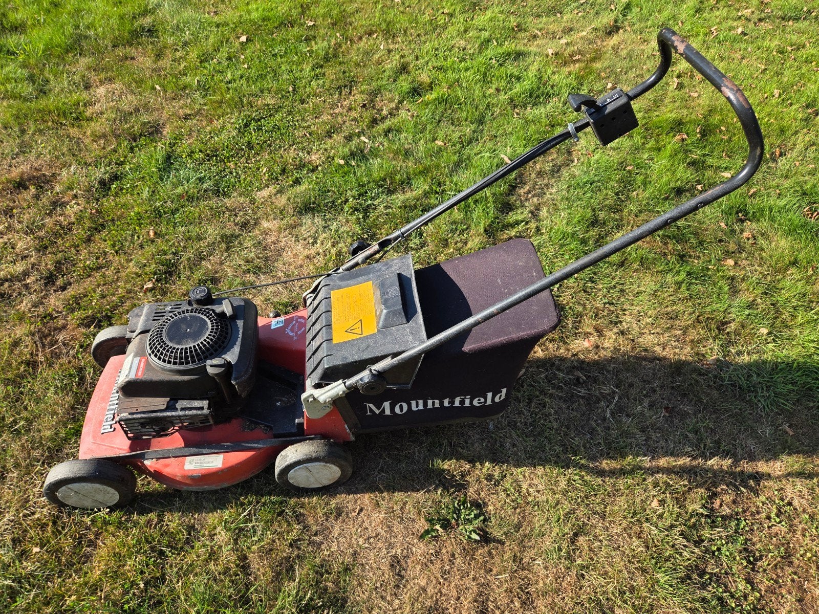 goedwerkende loopmaaier -  5pk B&S -  aluminium maaibak, Ophalen, Cirkelmaaier, 40 t/m 49 cm, Mountfield
