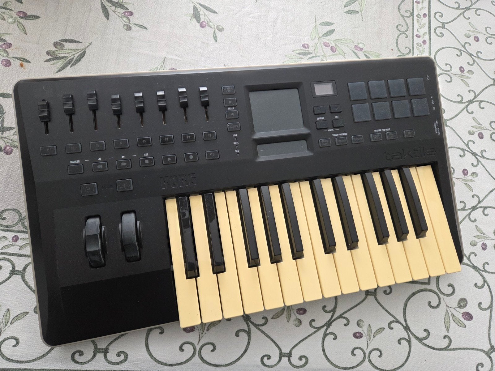 Korg taktile-25 MIDI-controller keyboard, Gebruikt, Korg, Aanslaggevoelig, Overige aantallen