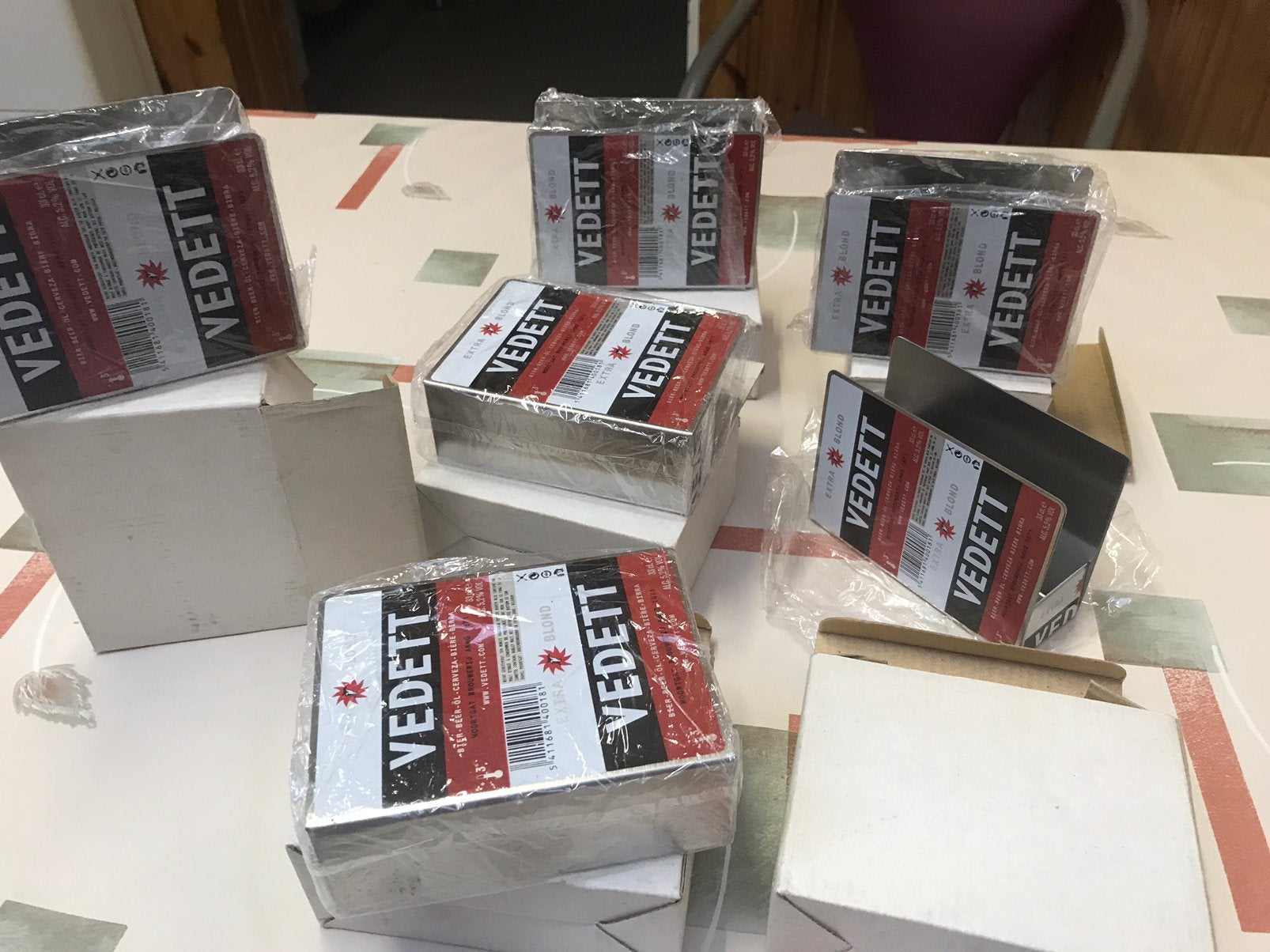 6 Vedett bierkaarthouders, Ophalen of Verzenden, Nieuw, Overige typen