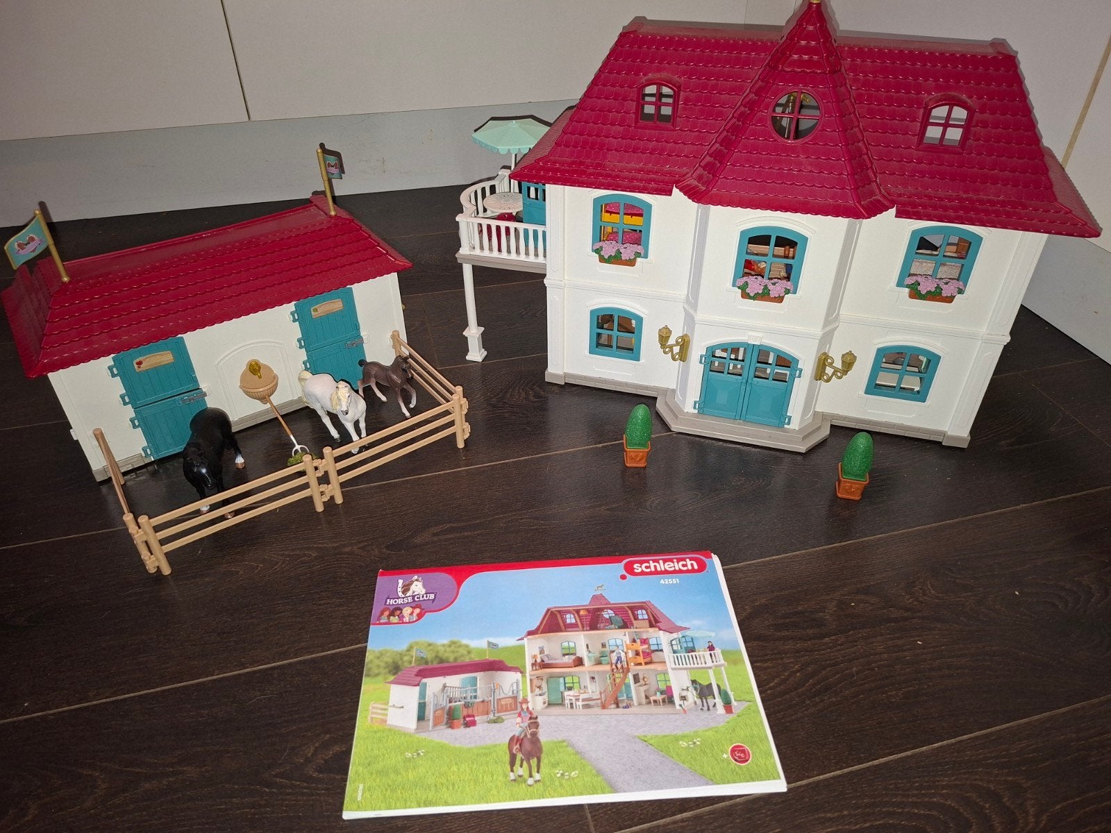 Schleich Horse Club Grote Paardenmanege en Woonhuis, Ophalen, Zo goed als nieuw, Jongen of Meisje