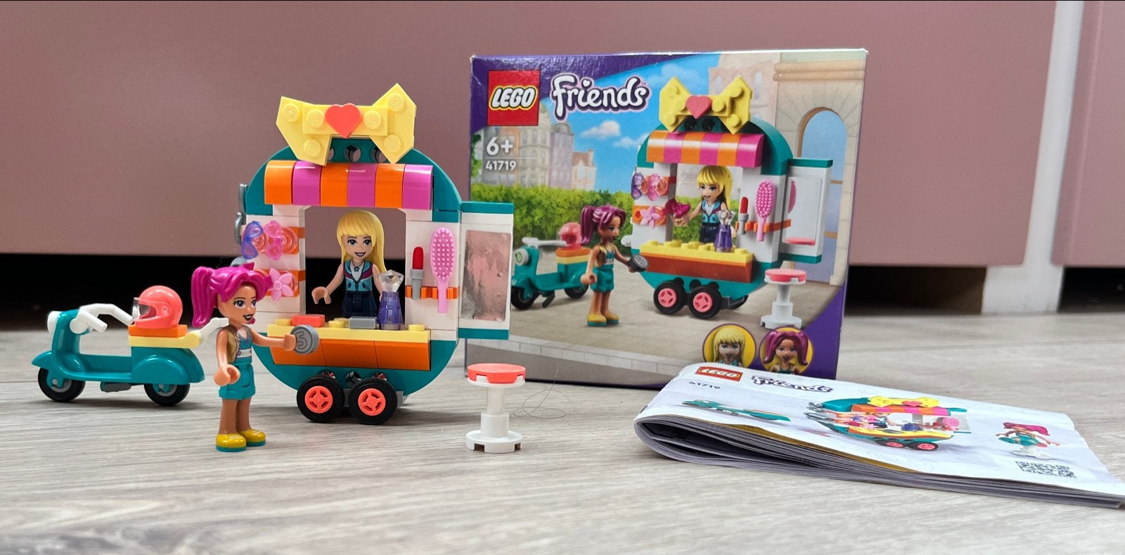 Lego Friends 41719 Mobiele Modeboetiek, Ophalen of Verzenden, Zo goed als nieuw