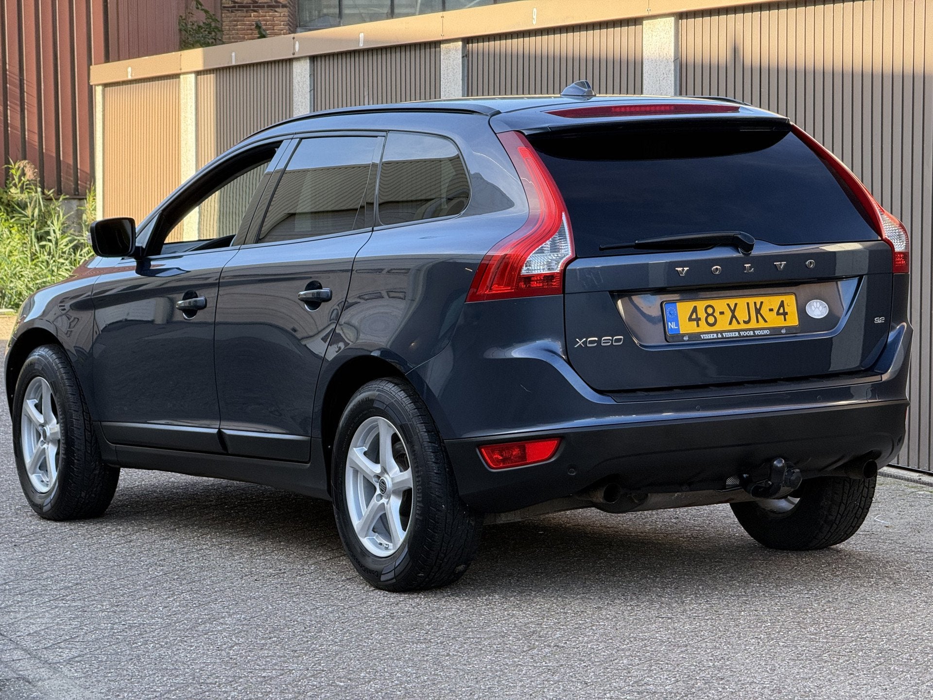 Volvo XC60 3.0 T6 Momentum (bj 2010, automaat), Auto's, Automaat, Euro 5, Gebruikt, 2953 cc