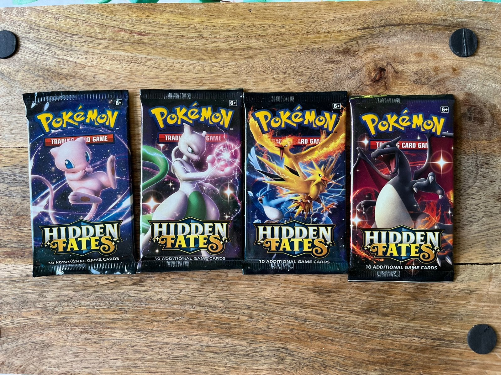 Pokemon Hidden Fates - Art Set. - Factory sealed, Verzenden, Nieuw, Booster