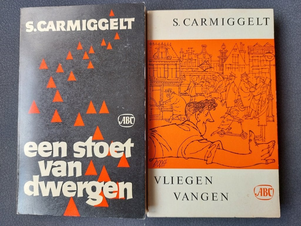 Een stoet van dwergen S. Carmiggelt Vliegen vangen, Boeken, Ophalen of Verzenden, Gelezen, S. Carmiggelt, Nederland