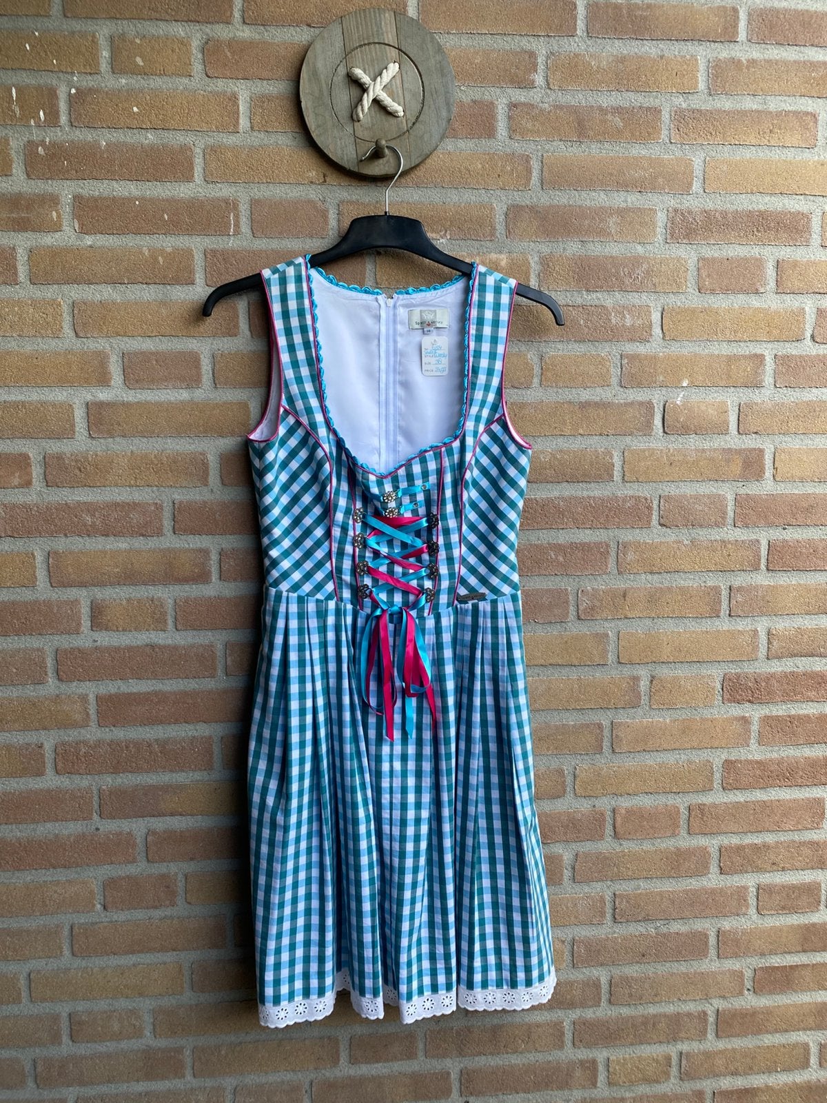 Oktoberfest dirdl jurk tirolerjurk, Maat 38/40 (M), Nieuw, Ophalen of Verzenden, Overige thema's