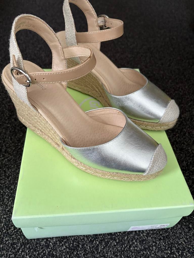 Graceland Espadrilles Zilver Maat 38, Verzenden, Zo goed als nieuw, Overige kleuren, Espadrilles of Moccasins