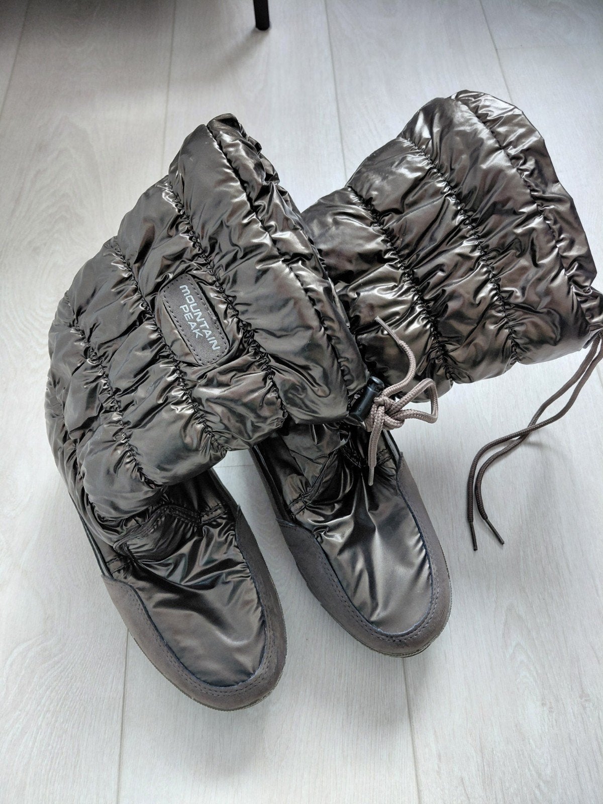 Mountain Peak Snowboots - Maat 39 - Zo goed als nieuw, Ophalen, Zo goed als nieuw, Zwart, Snowboots