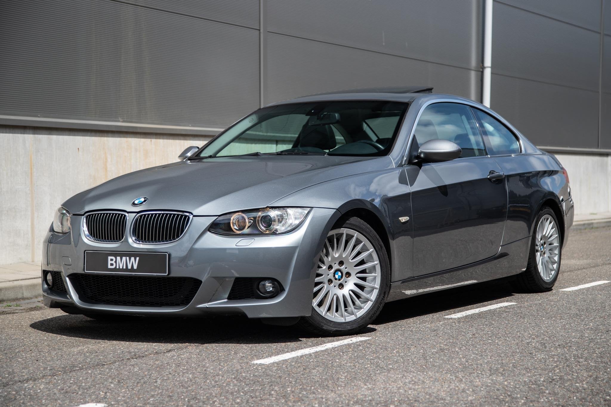 BMW 3-serie Coupé 325xi Executive | Schuifdak | Sportuitlaa, Automaat, Gebruikt, Bedrijf, Vierwielaandrijving