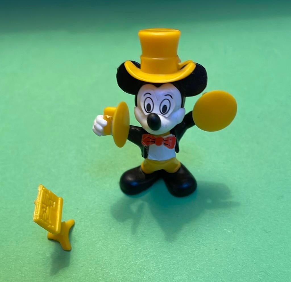 Oud ferrero mickey & company kindersurprise, Ophalen of Verzenden, Zo goed als nieuw, Overige typen