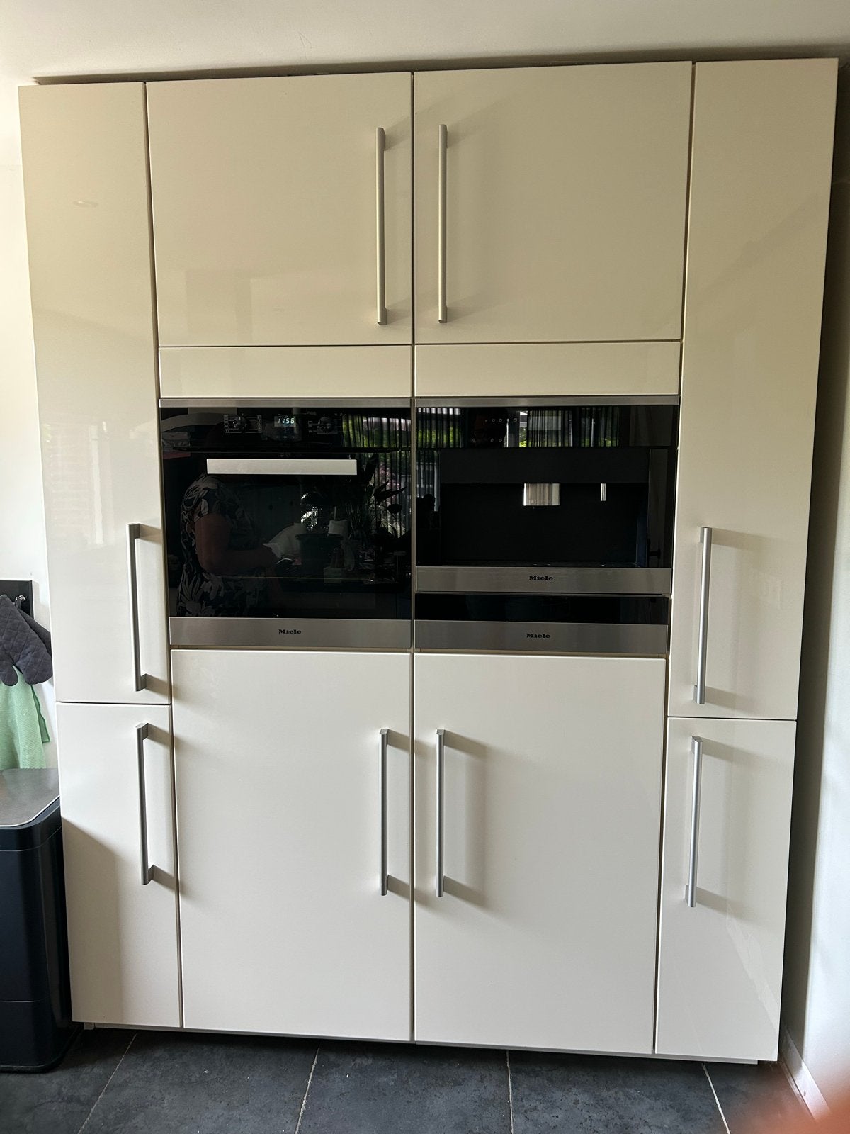 Keukenblok met Miele apparatuur en Bosch vriezer, Ophalen, Gebruikt, Crème, Enkelwandige keuken