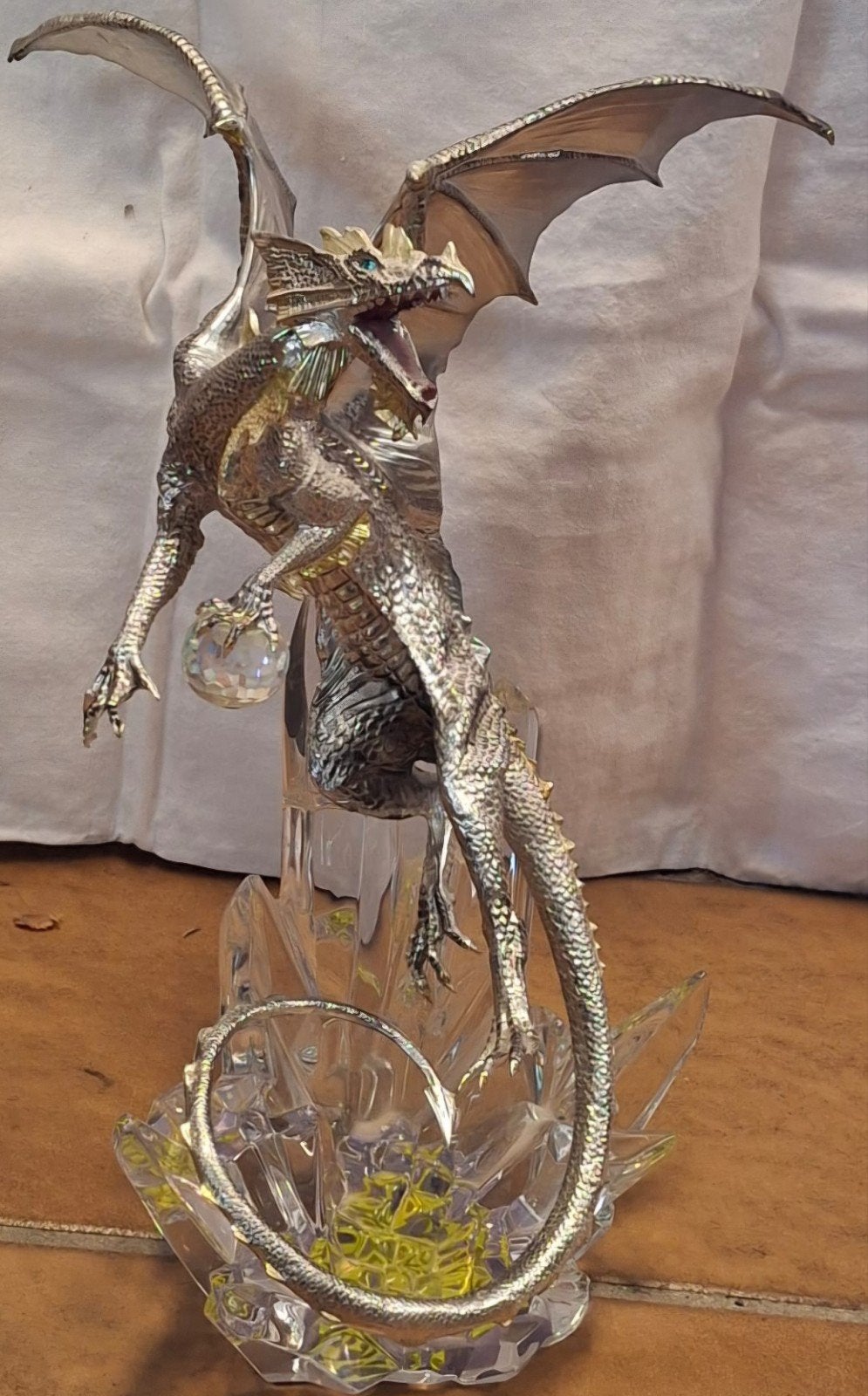 Franklin Mint Dragon Guardian of the crystal cave, Zilver, Ophalen of Verzenden, 20 - 50 cm, Beeld
