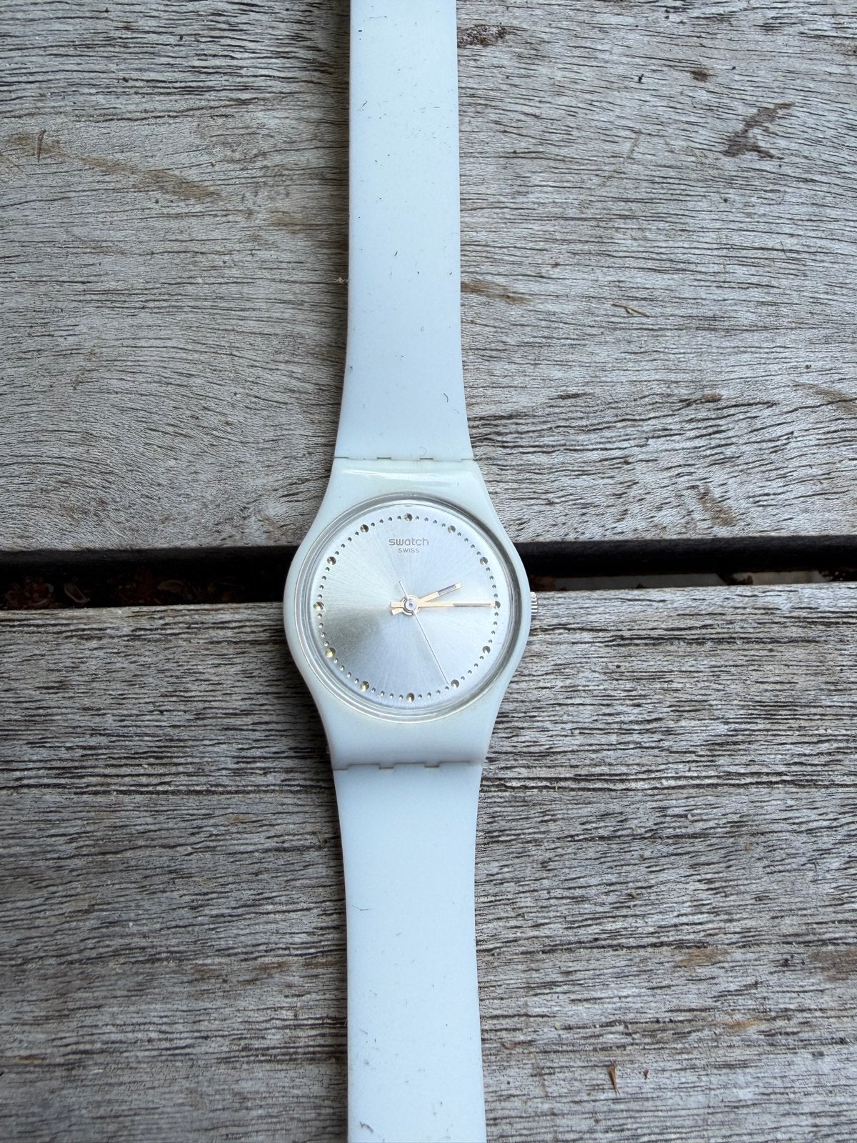 Wit Swatch Polshorloge - Klassiek en Tijdloos Design, Kunststof, Gebruikt, Polshorloge, Swatch