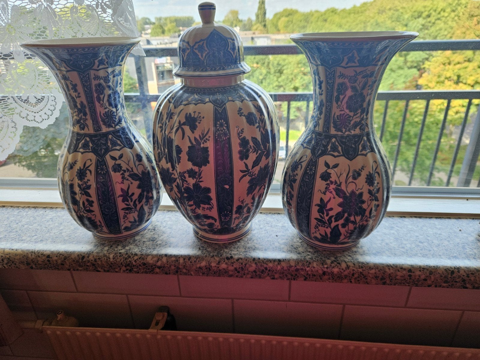 Prachtig Vintage Italiaans Kaststel (3-delig) – Blauw/Wit –, Ophalen