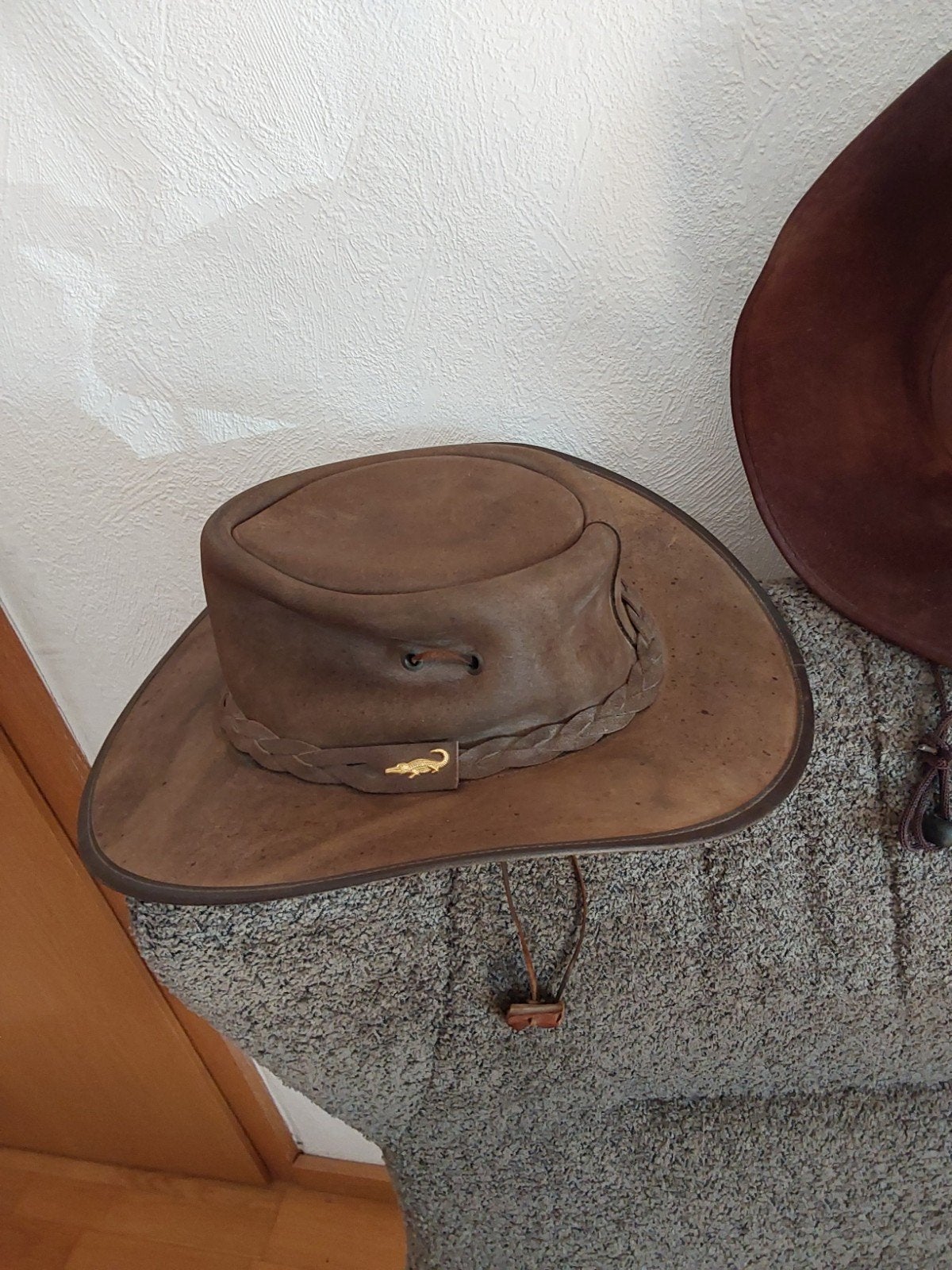 Australië hoeden, genuine leather bieden, Verzenden, Zo goed als nieuw, 58 cm (L, 7¼ inch) of meer