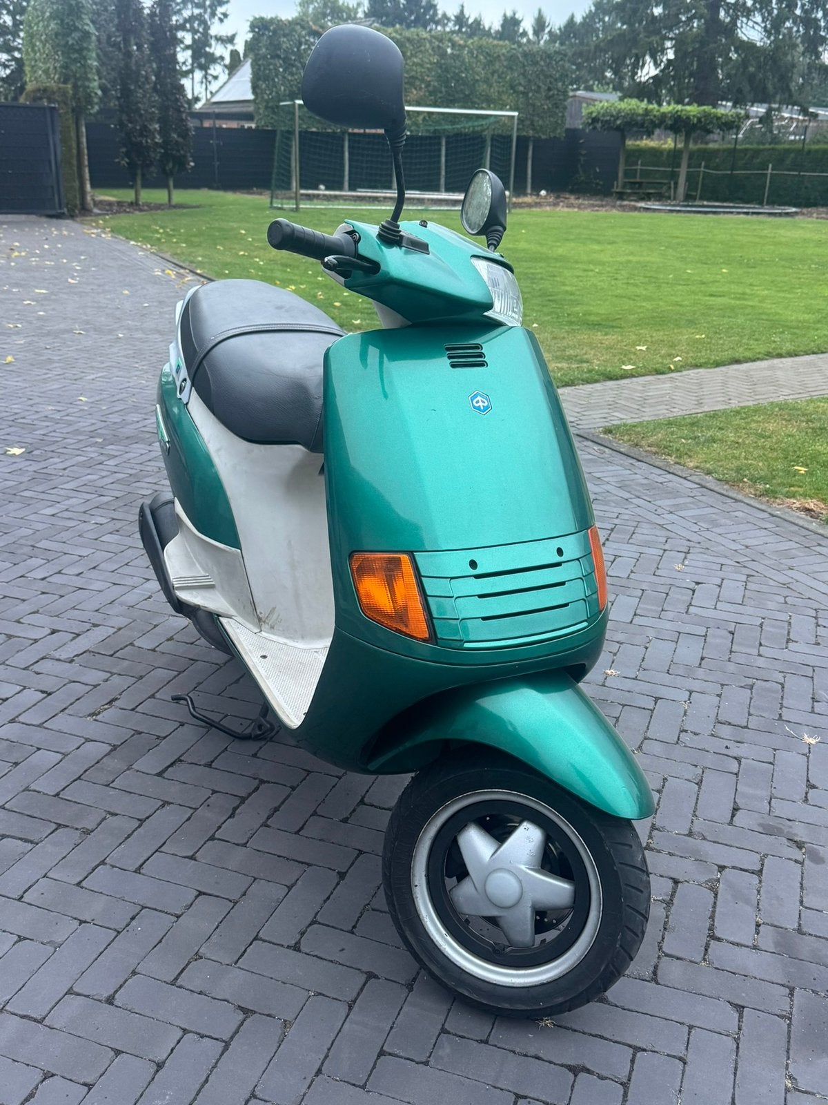 Piaggio SKR 125cc A1 BE, Ophalen, Zo goed als nieuw, Benzine, Overige modellen