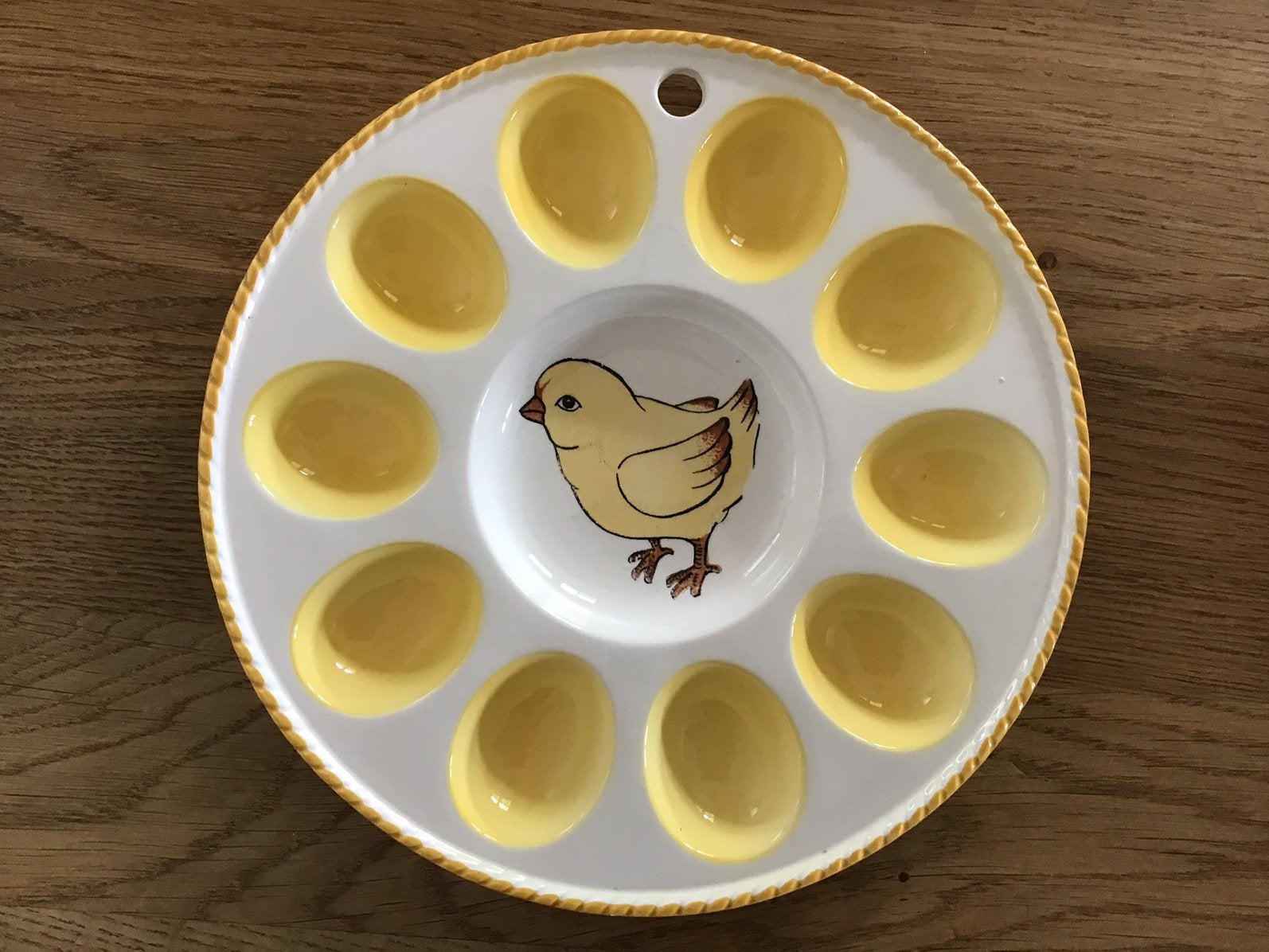 Vintage eierbord voor 10 eieren. Met ophangoog., Verzamelen, Retro, Ophalen of Verzenden, Huis en Inrichting