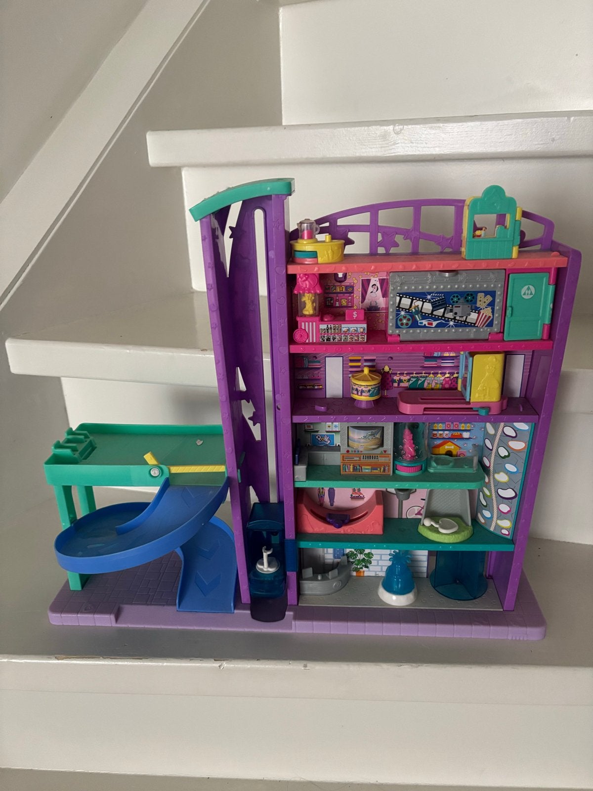 Grote Polly Pocket set met huis, auto en veel poppetjes, Ophalen of Verzenden, Gebruikt, Overige typen