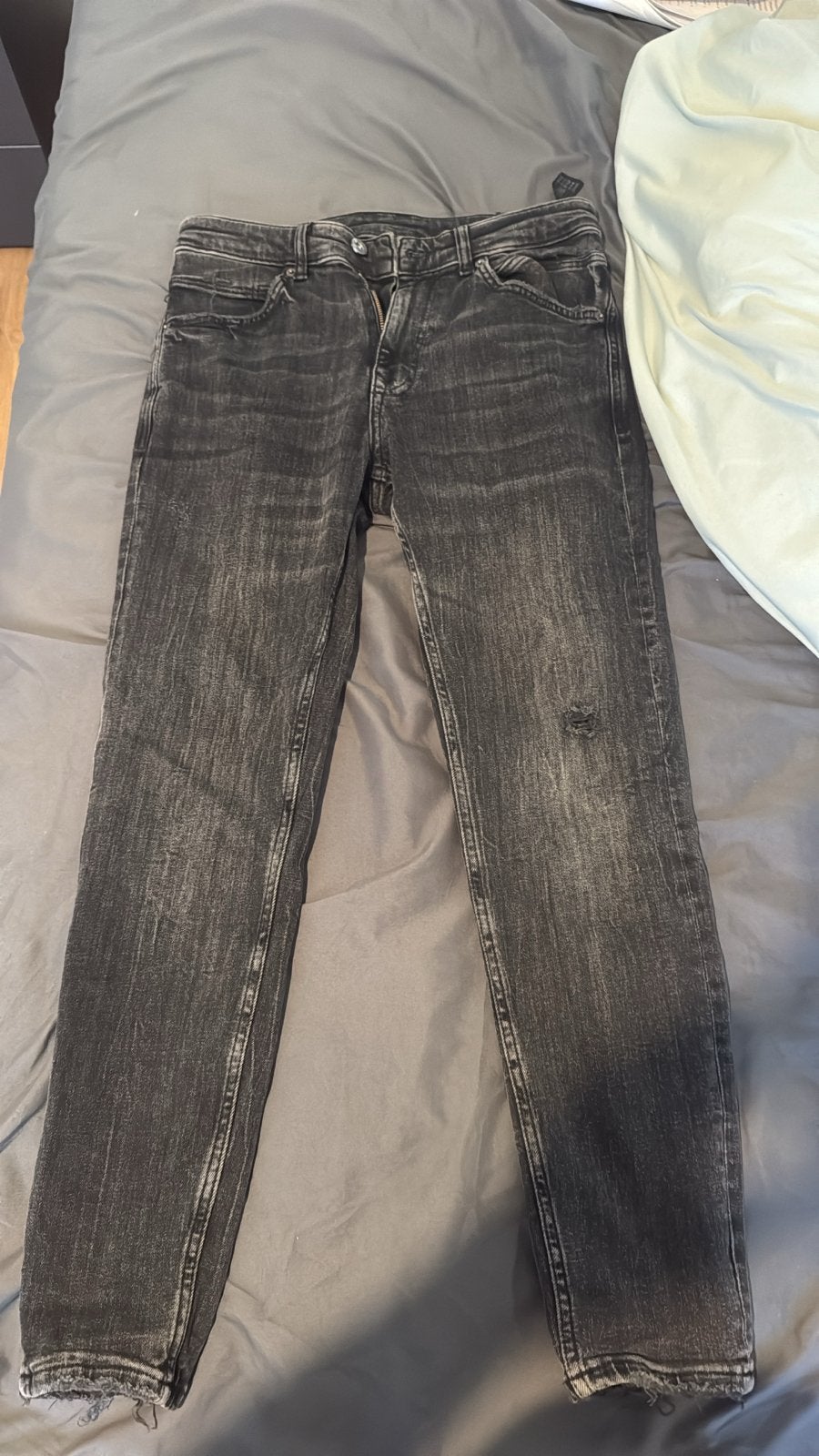 Zara broek - Zwarte jeans met lichte slijtage, Ophalen, Gedragen, Zwart, Lang