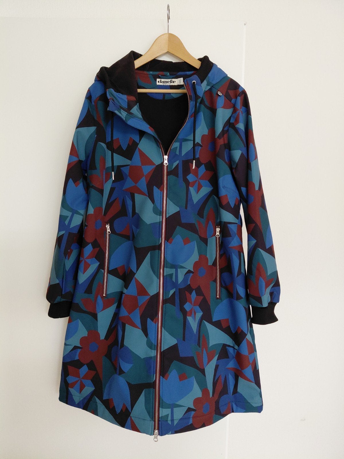 Danefae softshell jas,maat XXL,black merlot geo fleur, Ophalen, Meerkleurig, Maat 46/48 (XL) of groter, Nieuw