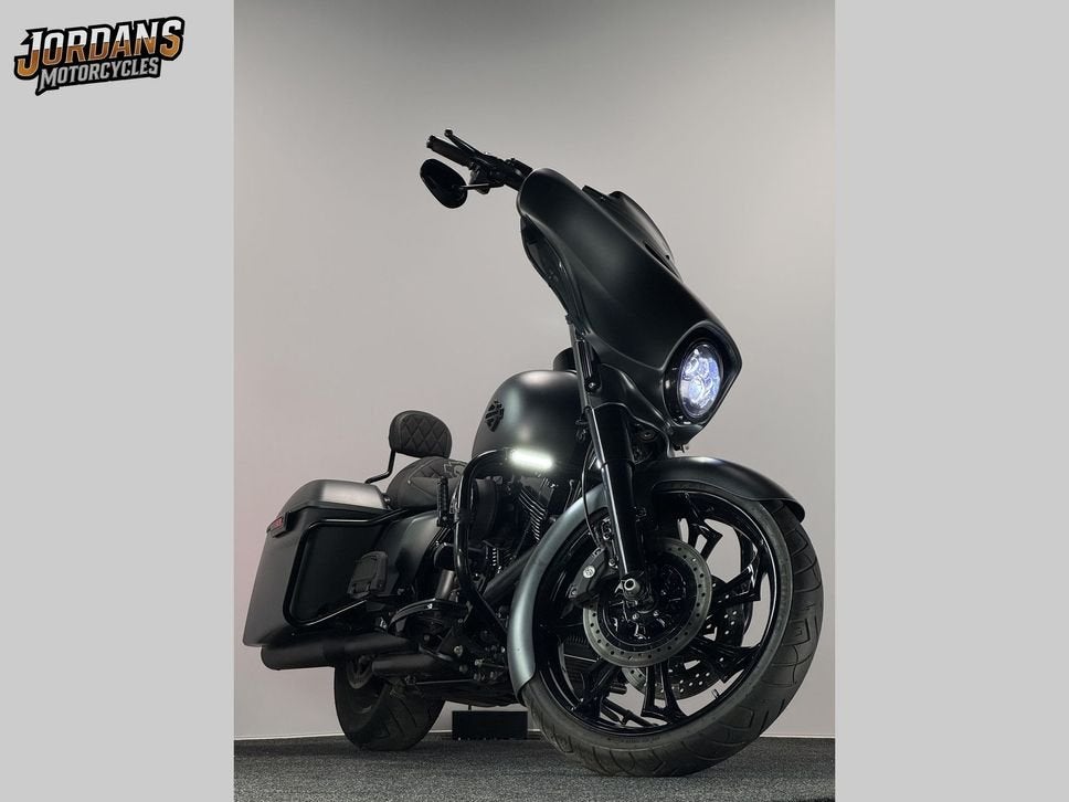 HARLEY-DAVIDSON STREET GLIDE FLHX 103CI (bj 2016), Motoren, 2 cilinders, 1690 cc, HARLEY-DAVIDSON, Chopper