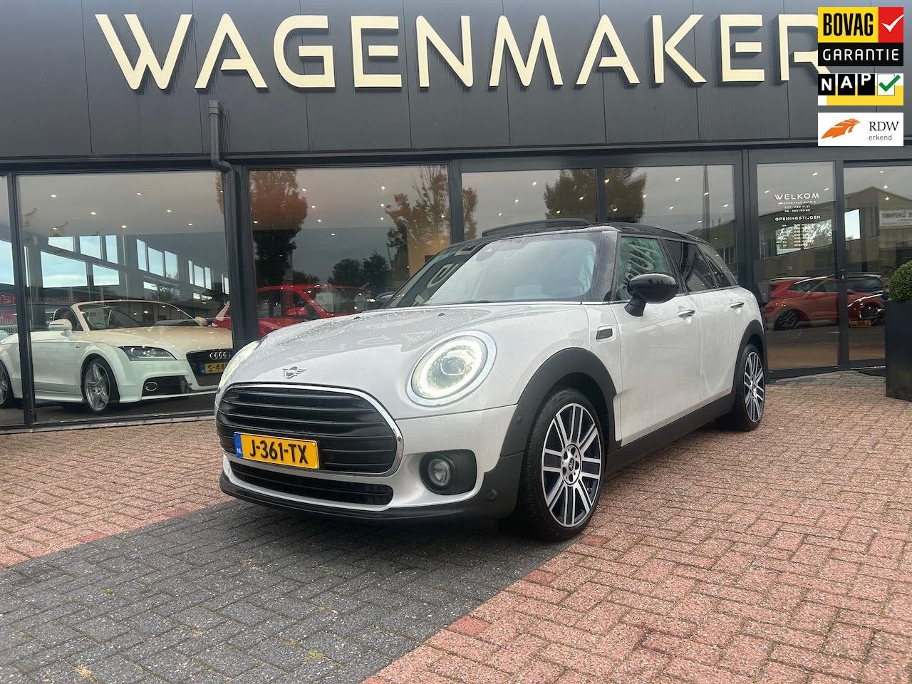 Mini Mini Clubman 1.5 Cooper Richmond Park Edition AUT|PANO!, Auto's, Gebruikt, 19 km/l, 3 cilinders, Blauw