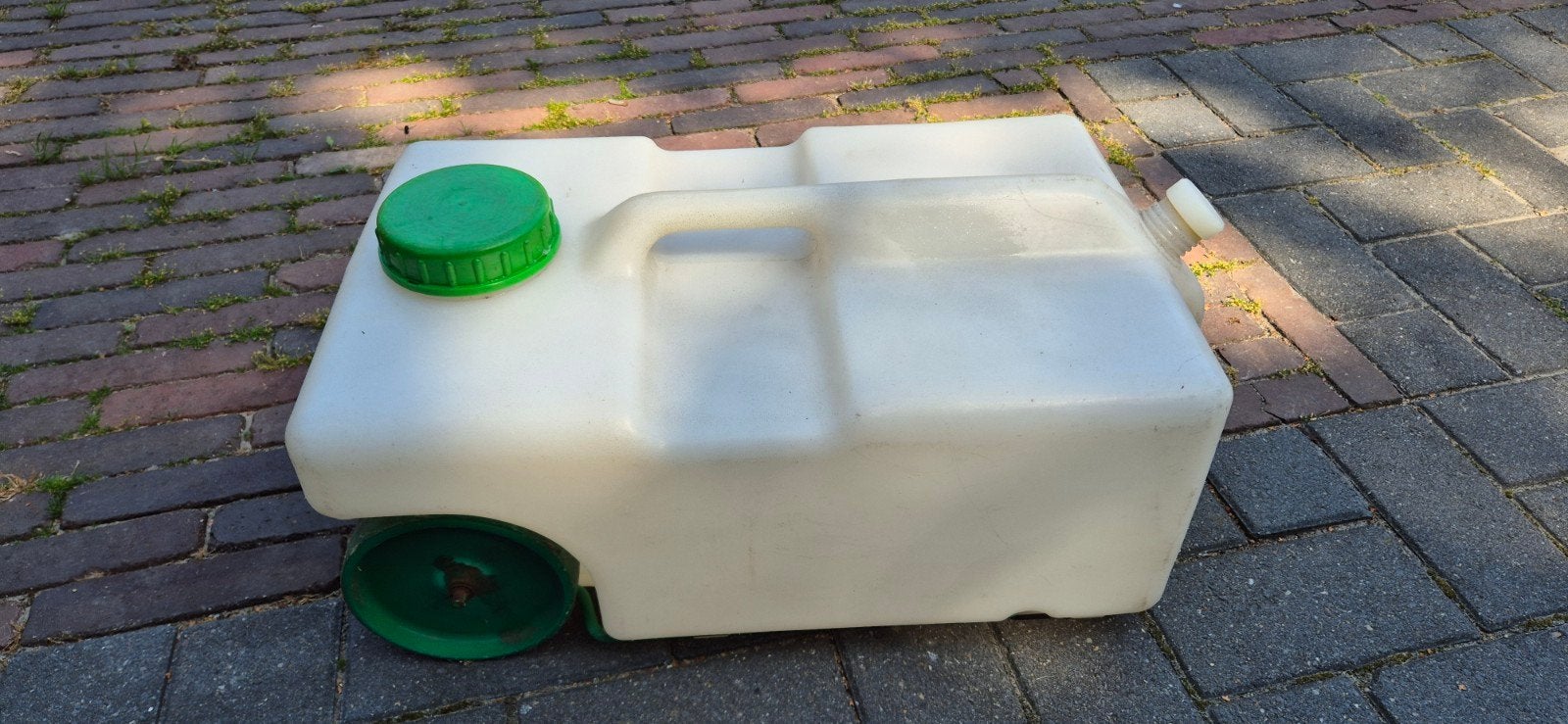 Witte watertank op wielen, 20L, Caravans en Kamperen, Ophalen of Verzenden, Gebruikt