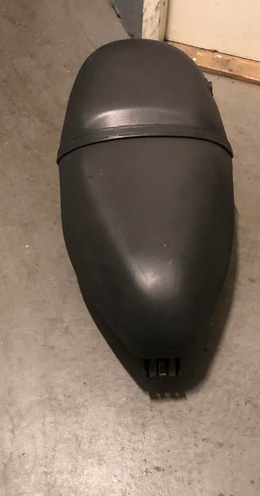 Zip zadel, Ophalen of Verzenden, Zo goed als nieuw, Zadel, Piaggio