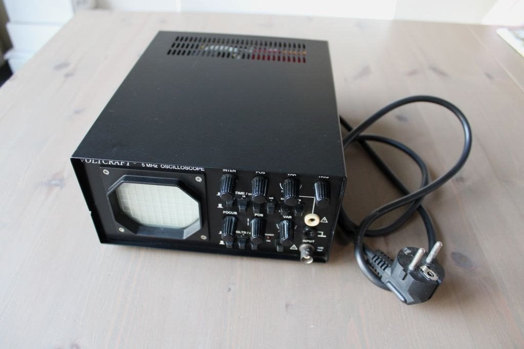 Compacte Voltcraft 5 Mhz Oscilloscoop, Doe-het-zelf en Verbouw, Meetapparatuur, Zo goed als nieuw, Elektriciteit, Ophalen of Verzenden