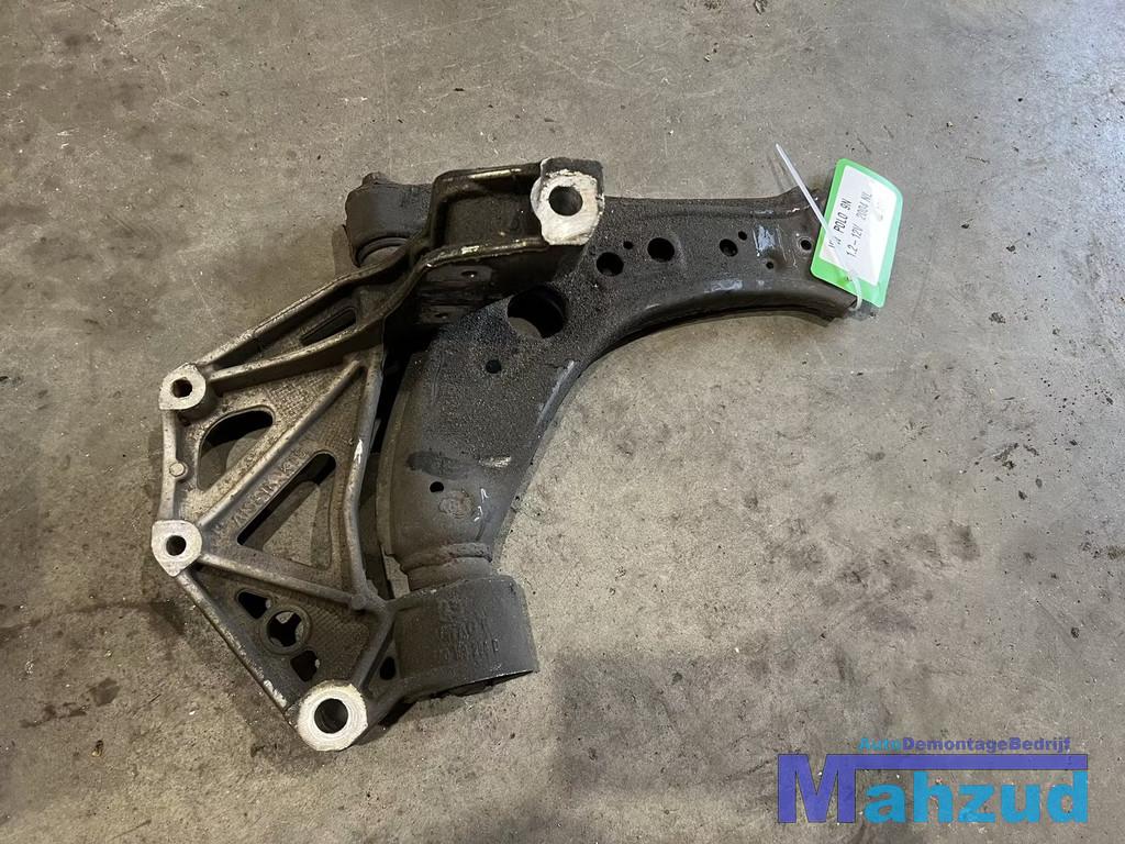 VW POLO 9N rechts draagarm 2001-2008, Auto-onderdelen, Gebruikt, Volkswagen, Volkswagen AG, Berliner Ring 2
38440  Wolfsburg, DE