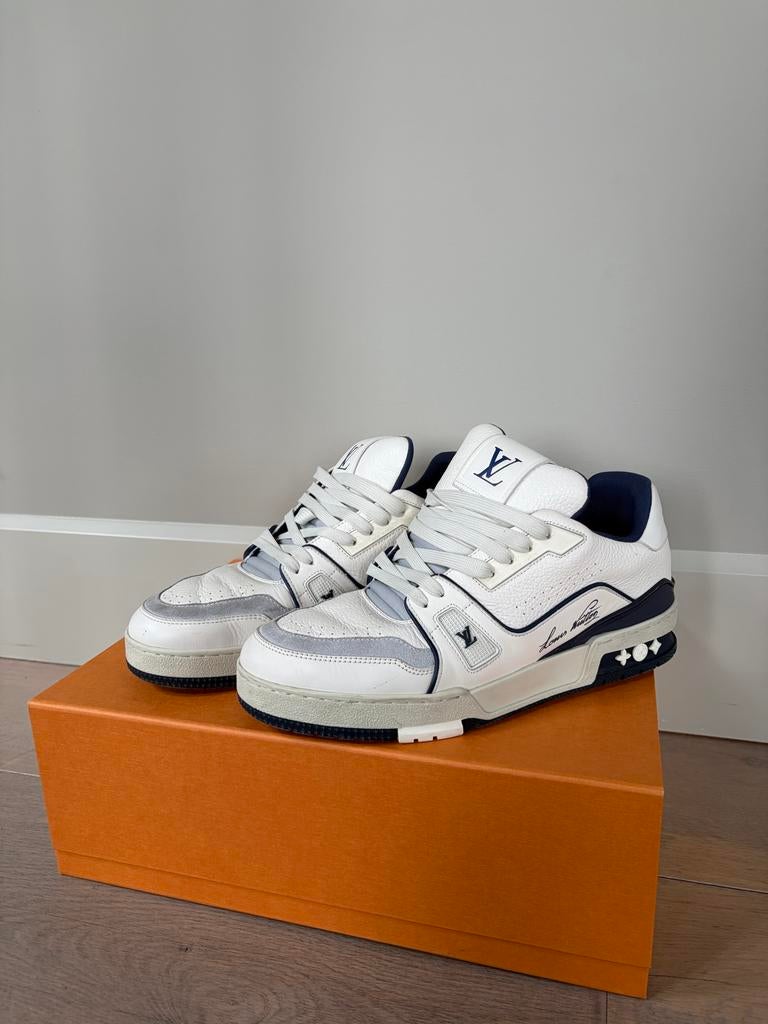 Louis Vuitton LV Trainer Sneaker - Wit/Blauw - Maat 6 (EU 40, Ophalen of Verzenden, Zo goed als nieuw, Wit, Sneakers of Gympen