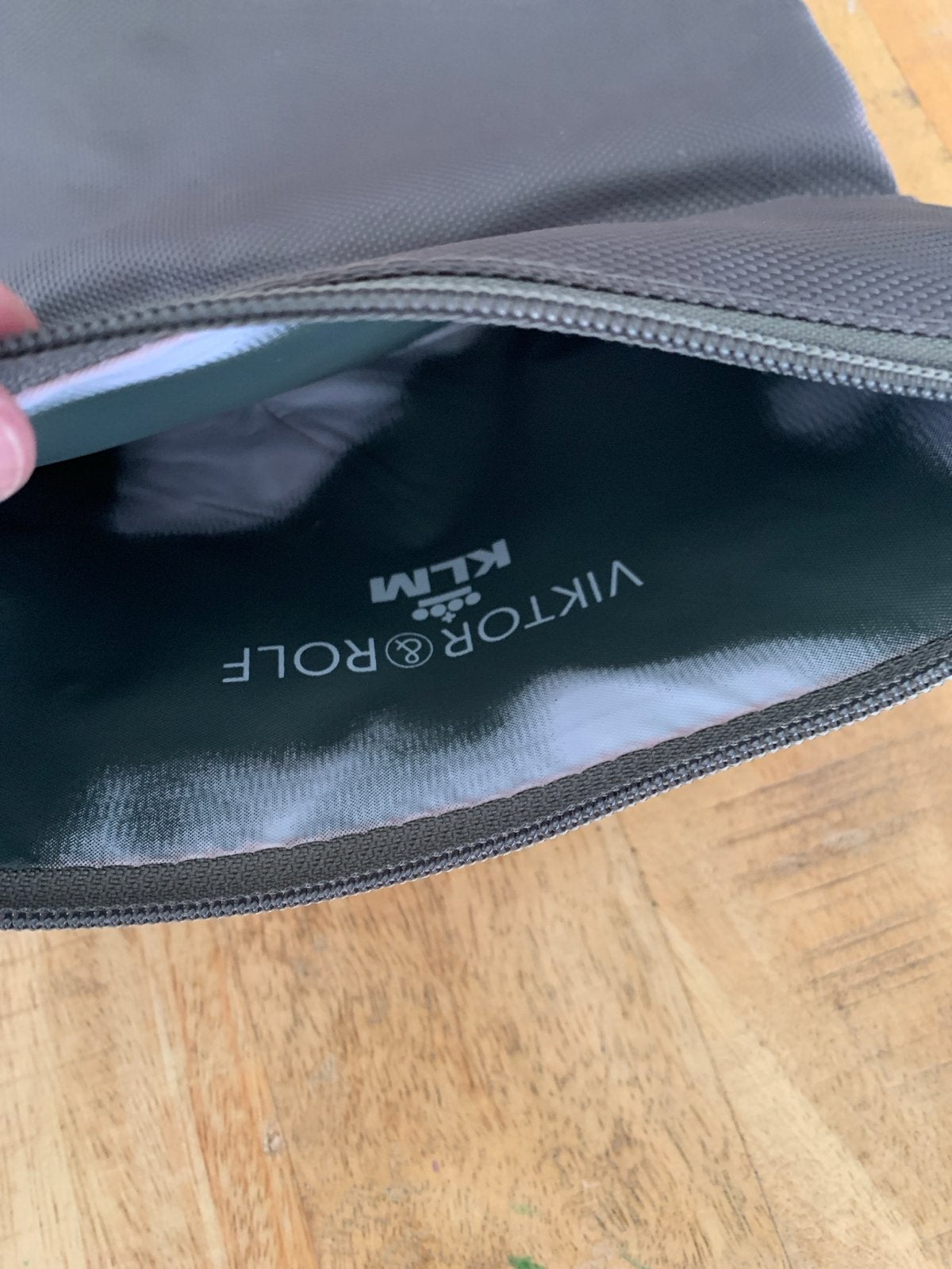 Viktor & Rolf x KLM Toilettasje/Clutch - Zo goed als nieuw, Ophalen, Zo goed als nieuw, Groen, Overige typen