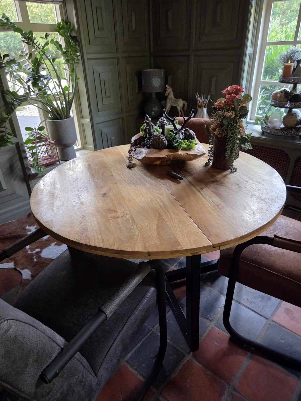 mango ronde tafel 120cm doorsnee, Huis en Inrichting, Tafels | Eettafels, Ophalen, Rond, Zo goed als nieuw, Vier personen