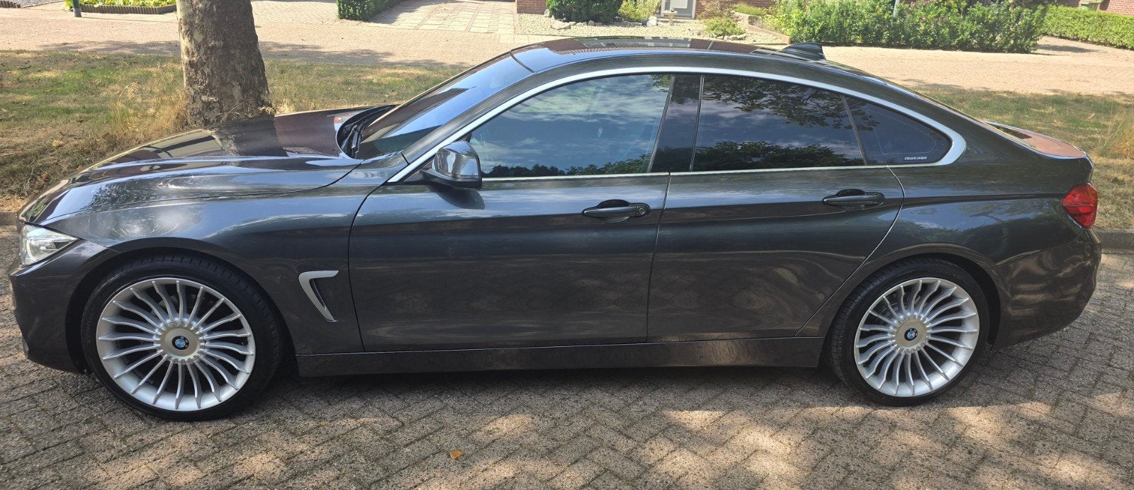 BMW 4-Serie 2.0 420I Gran Coupe AUT 2016 Grijs, Auto's, Achterwielaandrijving, Zwart, Origineel Nederlands, Particulier