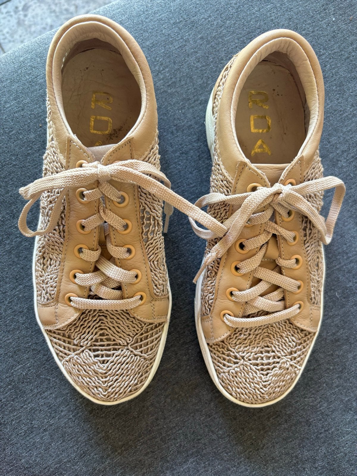 Roberto d’Angelo Camel sneakers maat 36 (vallen ruim), Ophalen of Verzenden, Zo goed als nieuw, Beige, Sneakers of Gympen