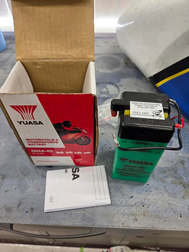 Yuasa 6v accu bromfiets yamaha rd50, Fietsen en Brommers, Ophalen of Verzenden, Nieuw, Overige typen, Yamaha