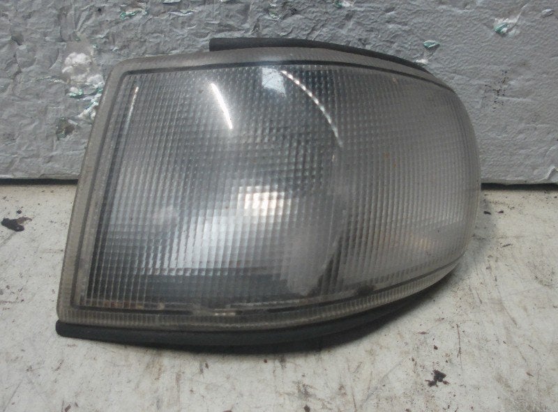 Knipperlicht Links Saab 9000 CS (1993-10/1995-08), Auto-onderdelen, Verlichting, Saab-de-info@saabgroup.com, Gebruikt, Marienbergstraße  96, Nürnberg 90411, , Duitsland