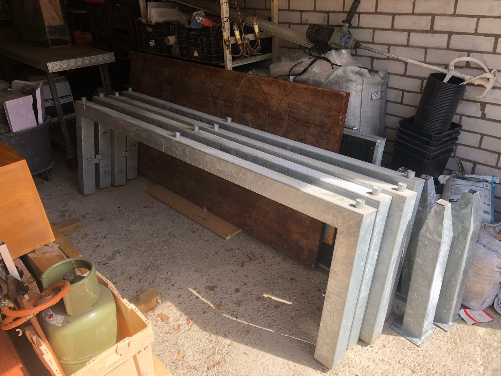 Volbad verzinkt onderstel voor (buffet)tafel 250x75x10x10, Ophalen, Tafelpoot, Gebruikt, 200 cm of meer