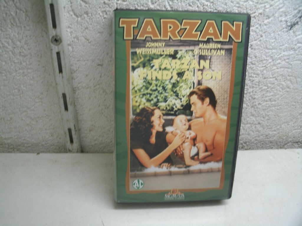 vhs 256b tarzan finds son, Alle leeftijden, Ophalen of Verzenden, Zo goed als nieuw, Actie en Avontuur
