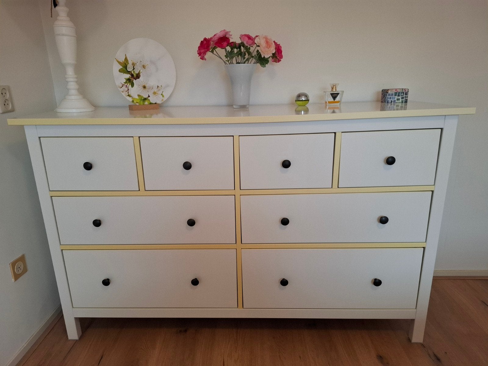 Ikea Hemnes ladekast te koop. Ophalen in Bergen op Zoom, Huis en Inrichting, Kasten | Ladekasten, Ophalen, Gebruikt, 50 tot 100 cm