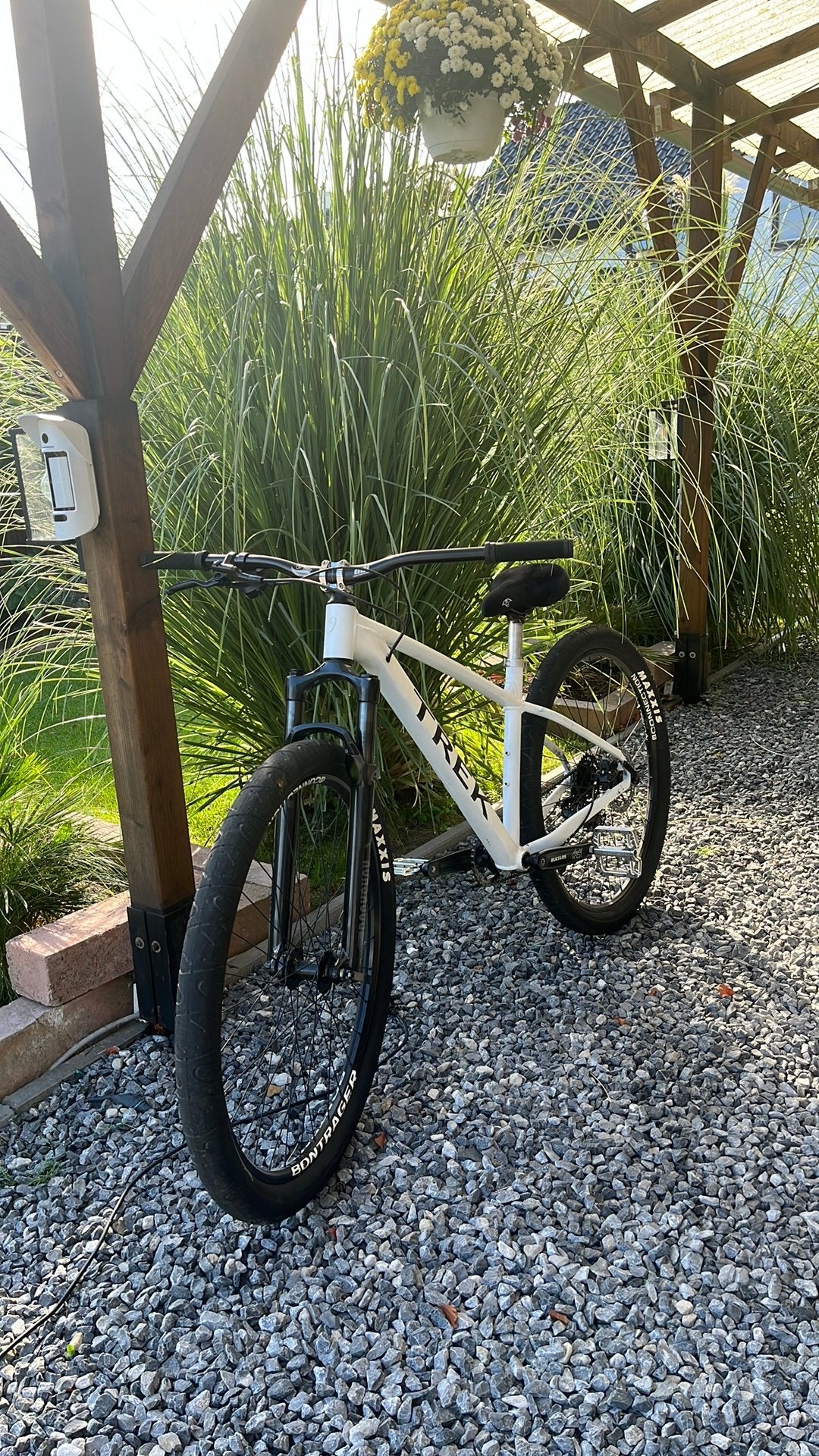 Trek marlin 5 custom mountainbike (wheelie bike), Fietsen en Brommers, Fietsen | Crossfietsen en BMX, Ophalen, 24 inch of meer
