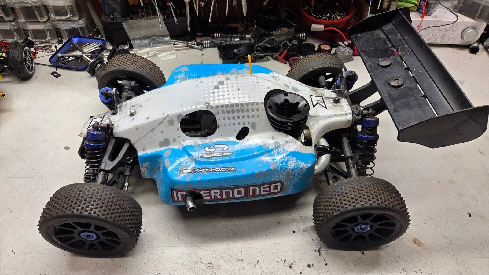 Te koop leuke kyosho inferno, Hobby en Vrije tijd, Gebruikt, Auto offroad, Ophalen of Verzenden, Schaal 1:8