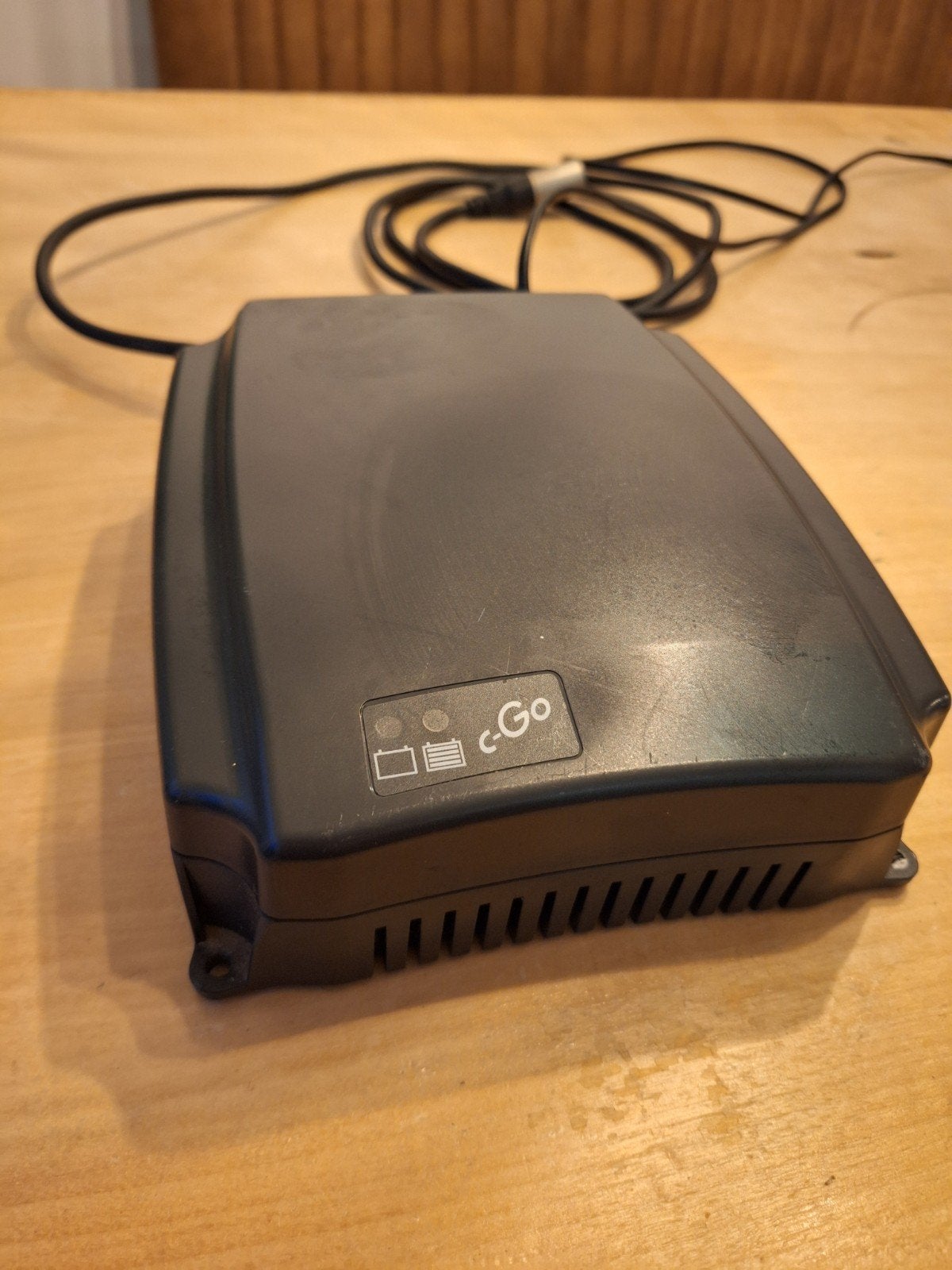 IVRA c-Go 8 Acculader (24V / 8A) voor Scootmobiel/Rolstoel, Computers en Software, Ophalen of Verzenden, Gebruikt
