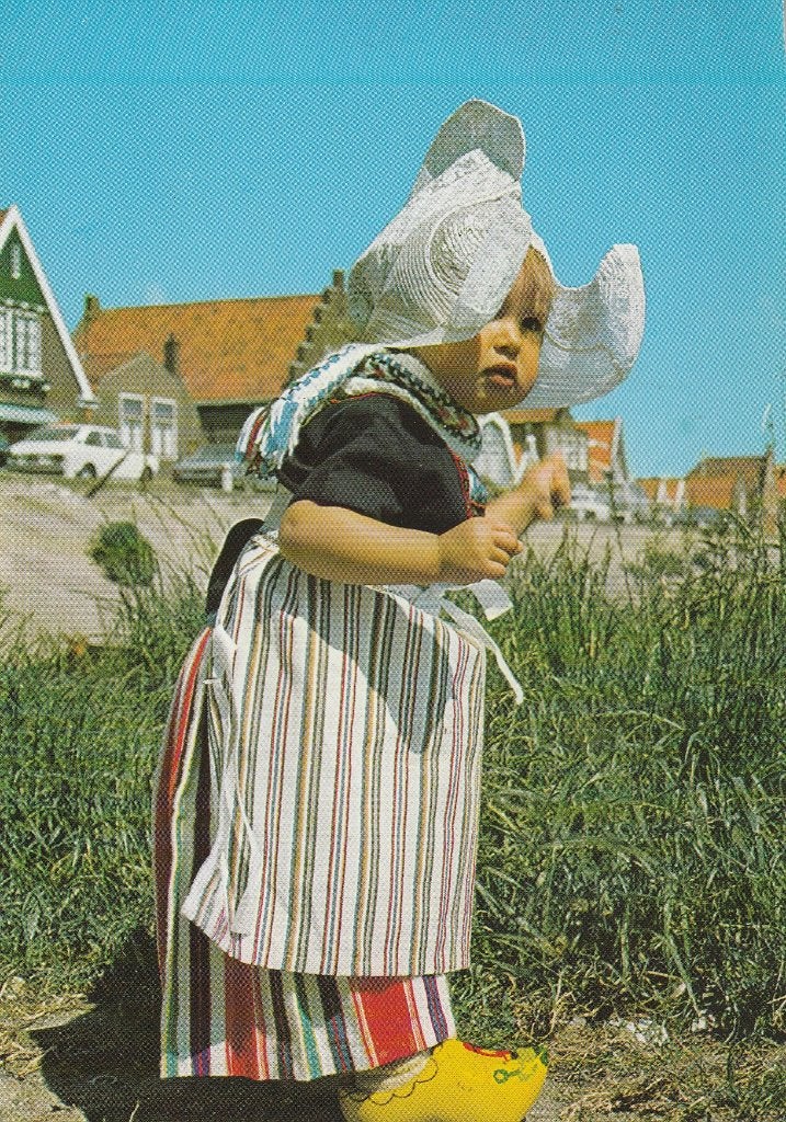 Volendam Klederdracht 1988, Ophalen of Verzenden, 1980 tot heden, Gelopen, Noord-Holland