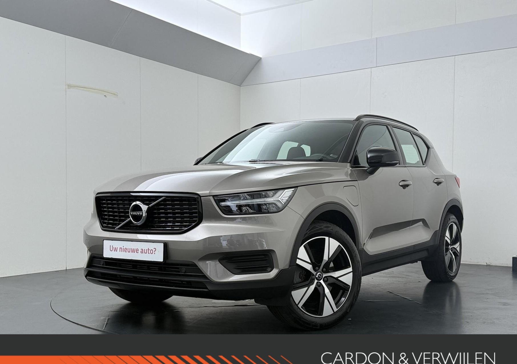Volvo XC40 1.5 T4 Recharge R-Design | 211 PK | SoH 92% | Cru, Auto's, Volvo, 12 maanden, Stof, Euro 6, 1712 kg