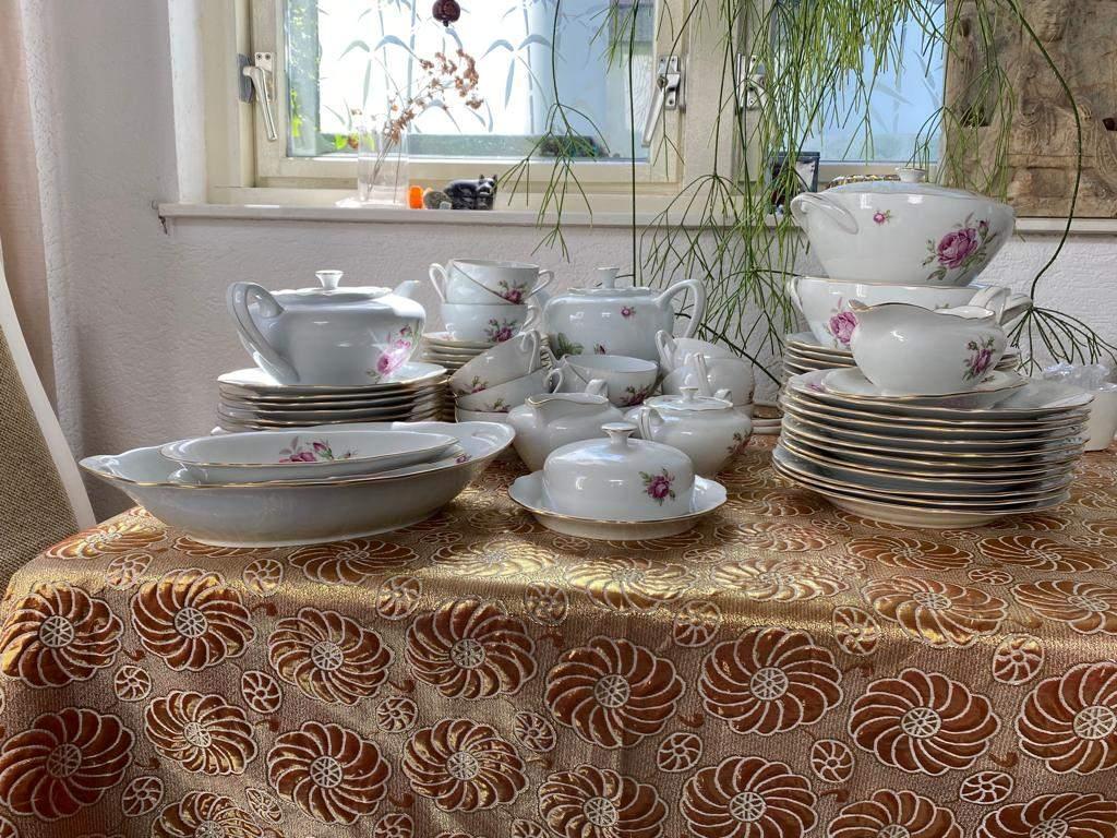 Servies "Tsjechisch", Ophalen, Gebruikt, Wit, Overige materialen