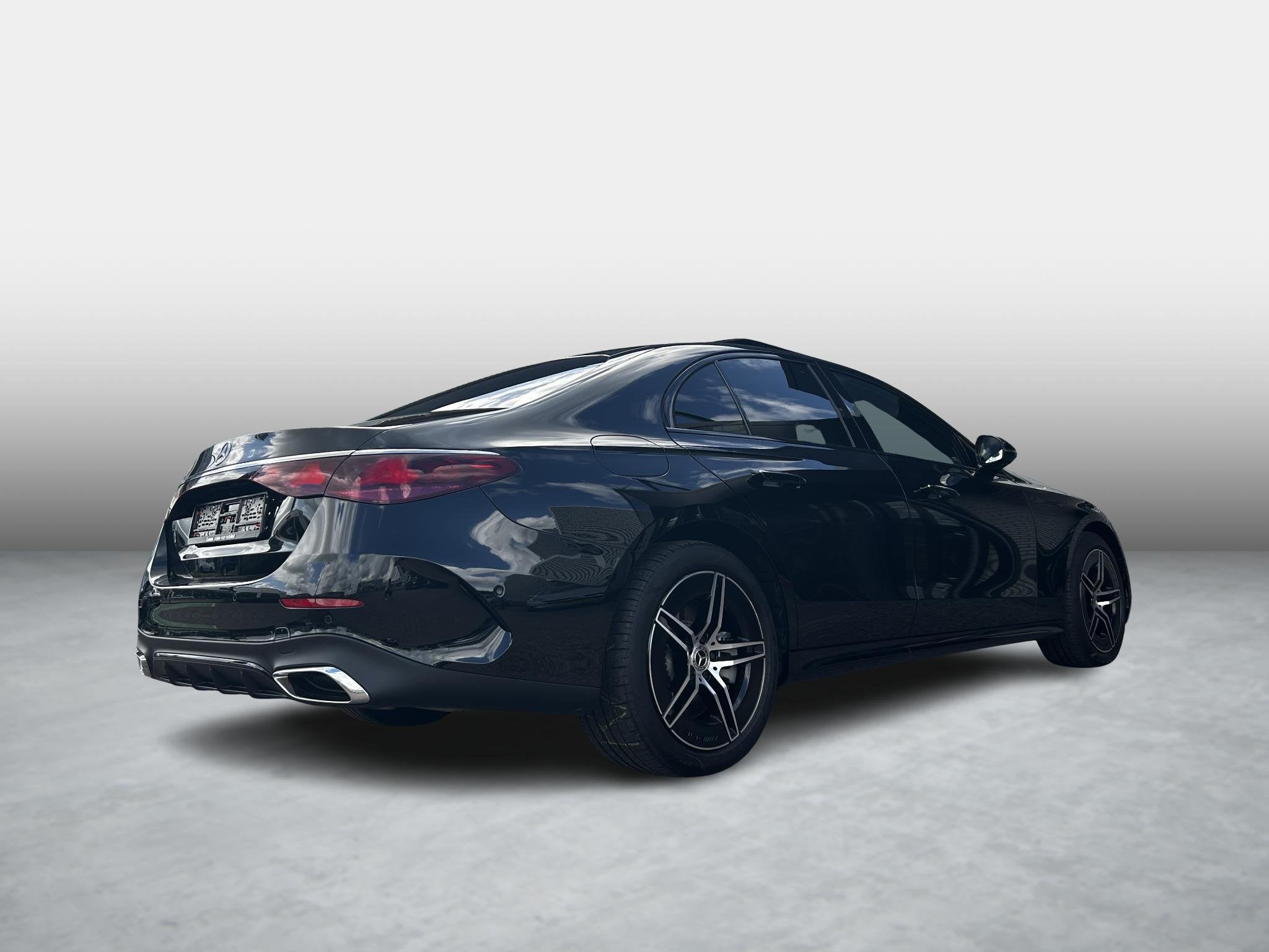 Mercedes-Benz E-klasse 300 e AMG | Panoramadak | MBUX Supers, Auto's, Mercedes-Benz, Achterwielaandrijving, Gebruikt, 4 cilinders
