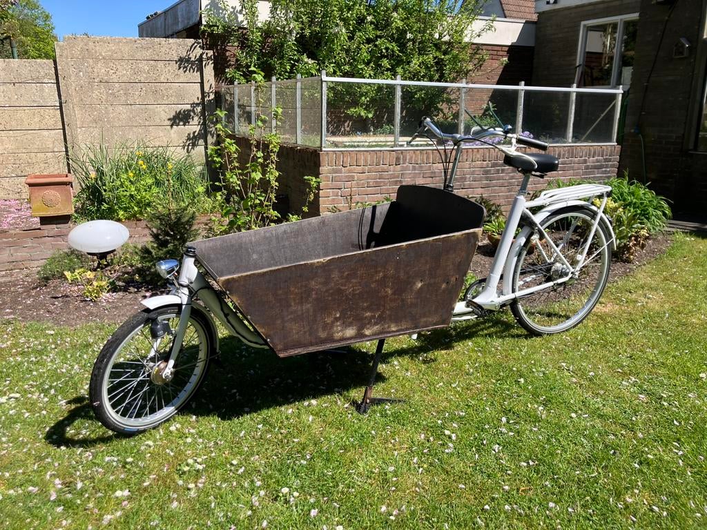 Bakfiets nl / cargo / 7 versnellingen / wit, Fietsen en Brommers, Fietsen | Bakfietsen, Goederen, Zo goed als nieuw, Trommelrem