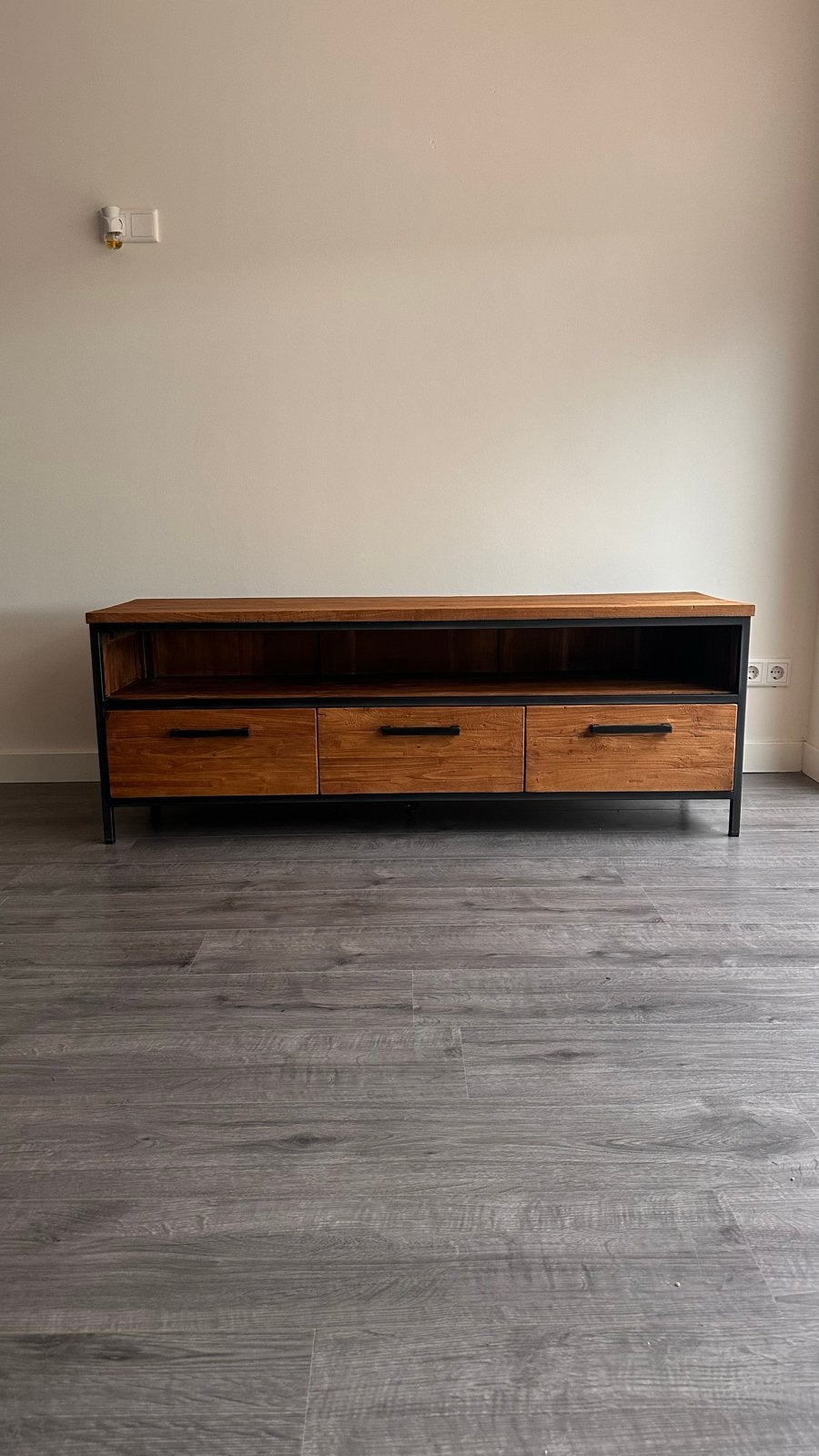 TV-meubel Romaro van Pronto Wonen - Teakhout (150x45x54 cm), Huis en Inrichting, Gebruikt, 100 tot 150 cm, Teakhout, Ophalen of Verzenden
